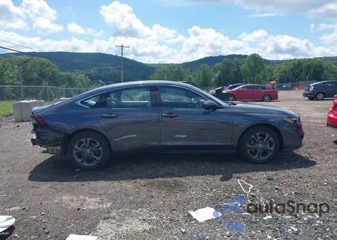 2024 Honda Accord Ex z USA, uszkodzony, nr VIN 1HGCY1F32RA093111